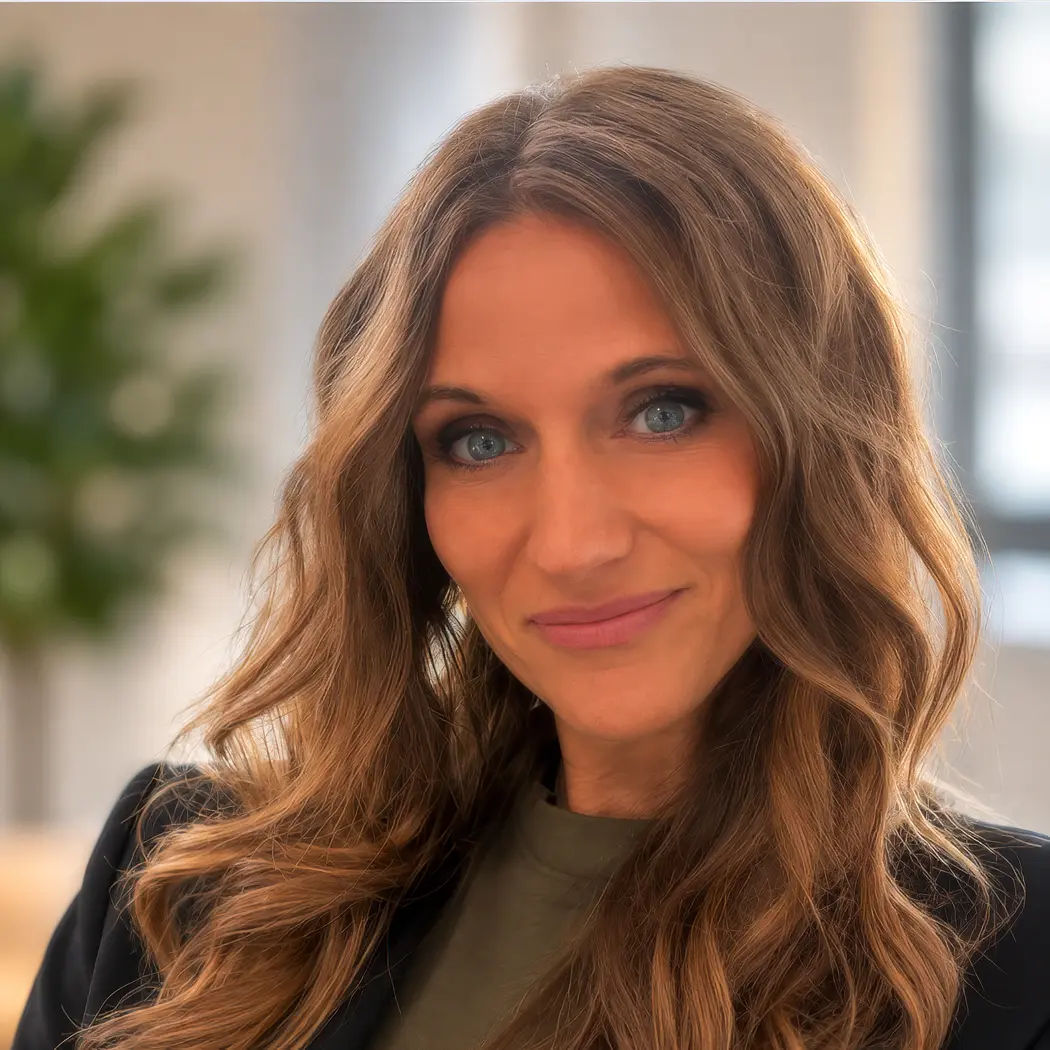 Erin Hobbs, Business Office Manager